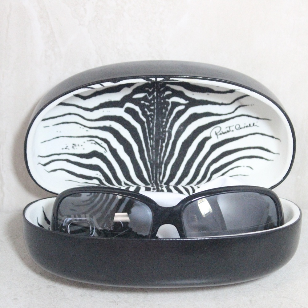 Roberto Cavalli Sunglasses Black and White